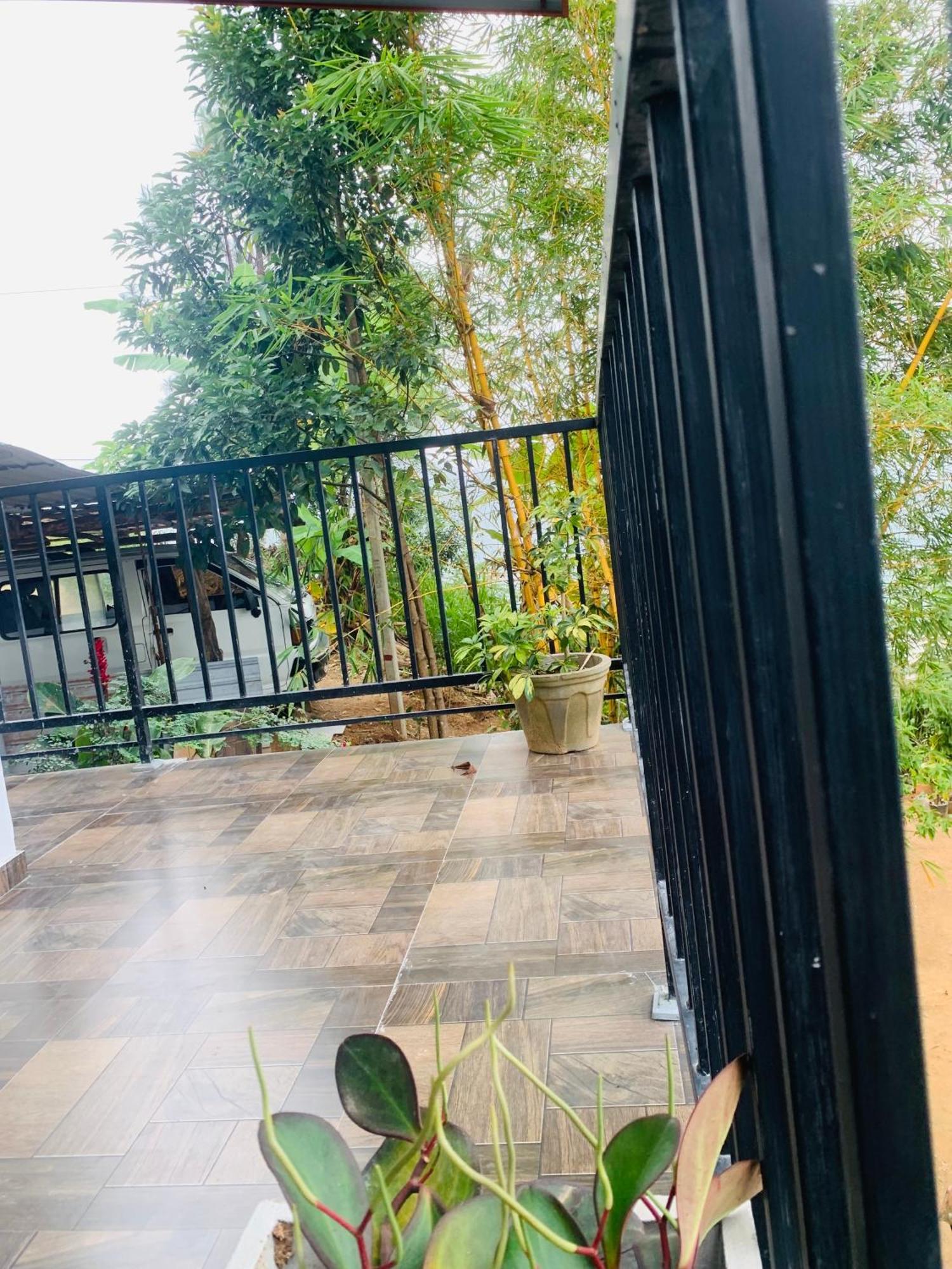 Broad View Apartment เอลลา ภายนอก รูปภาพ