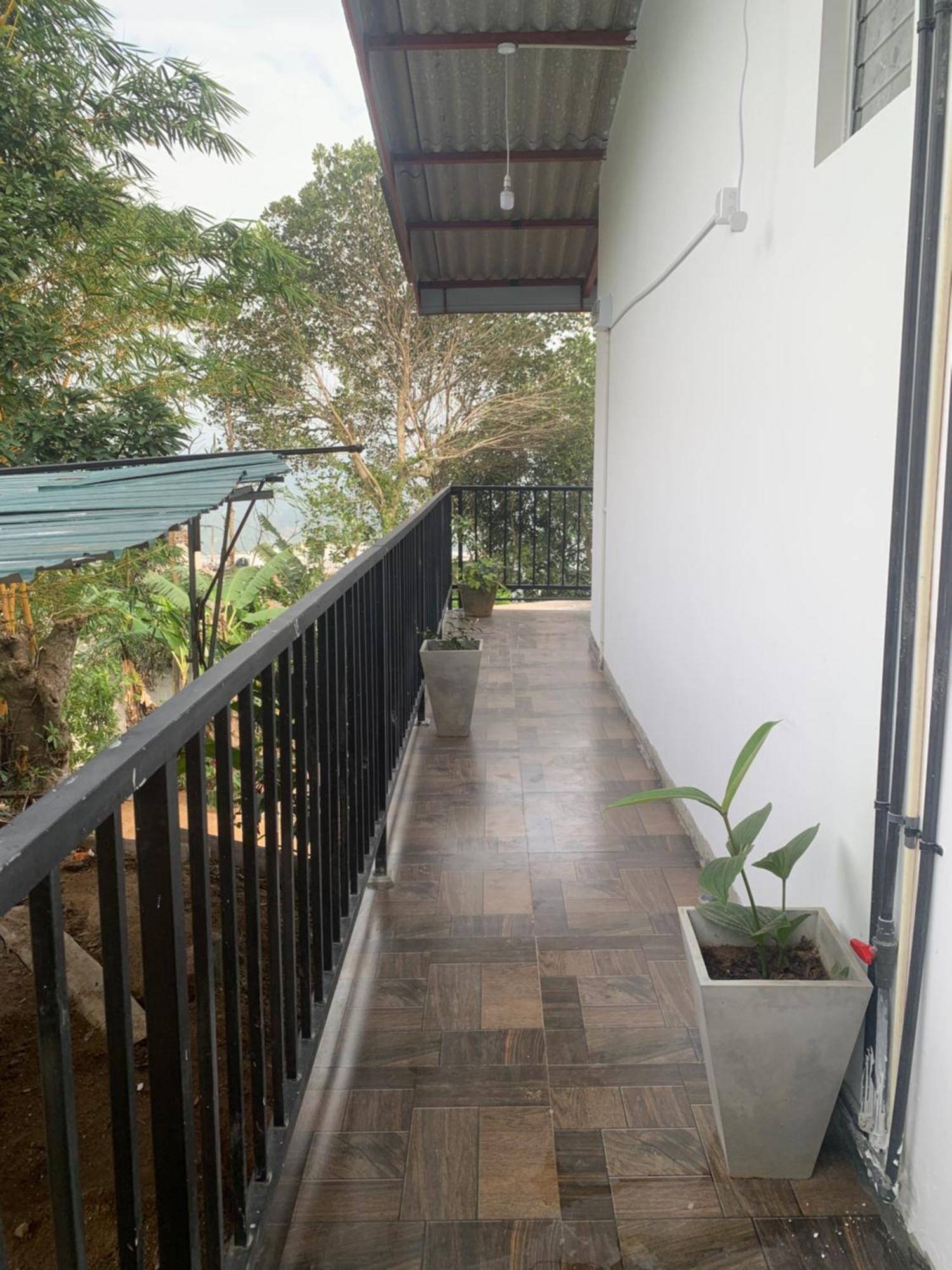 Broad View Apartment เอลลา ภายนอก รูปภาพ