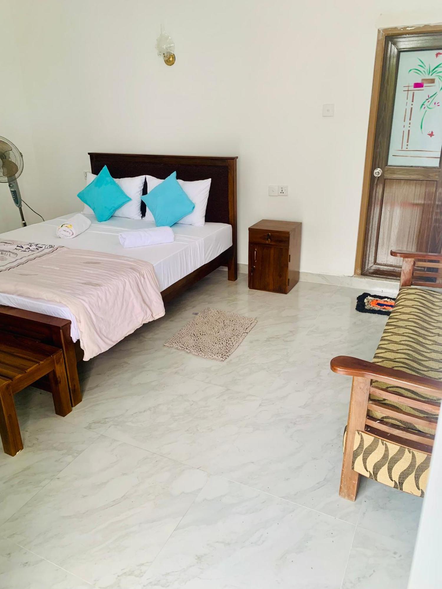 Broad View Apartment เอลลา ภายนอก รูปภาพ